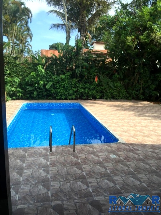 Casa residencial no itaguá