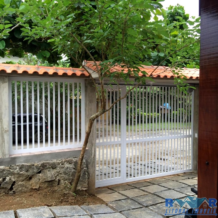 Casa residencial no itaguá