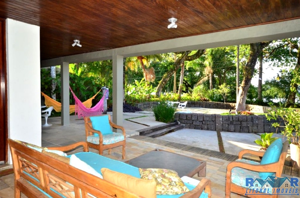 Casa na Praia do Lázaro
