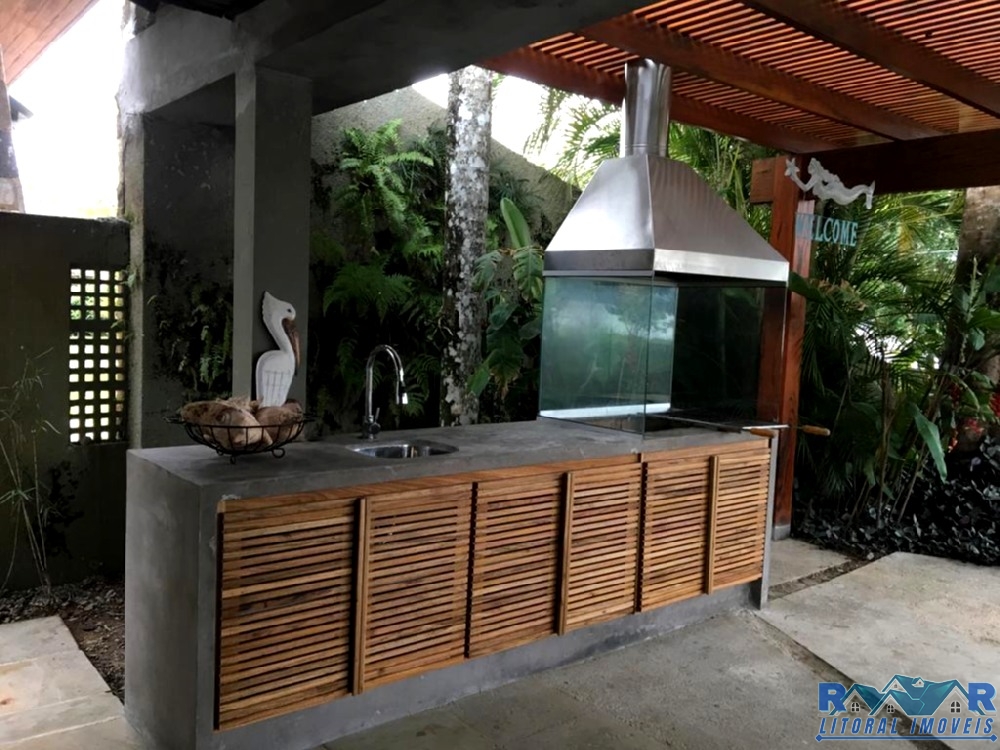 Casa na Praia do Lázaro