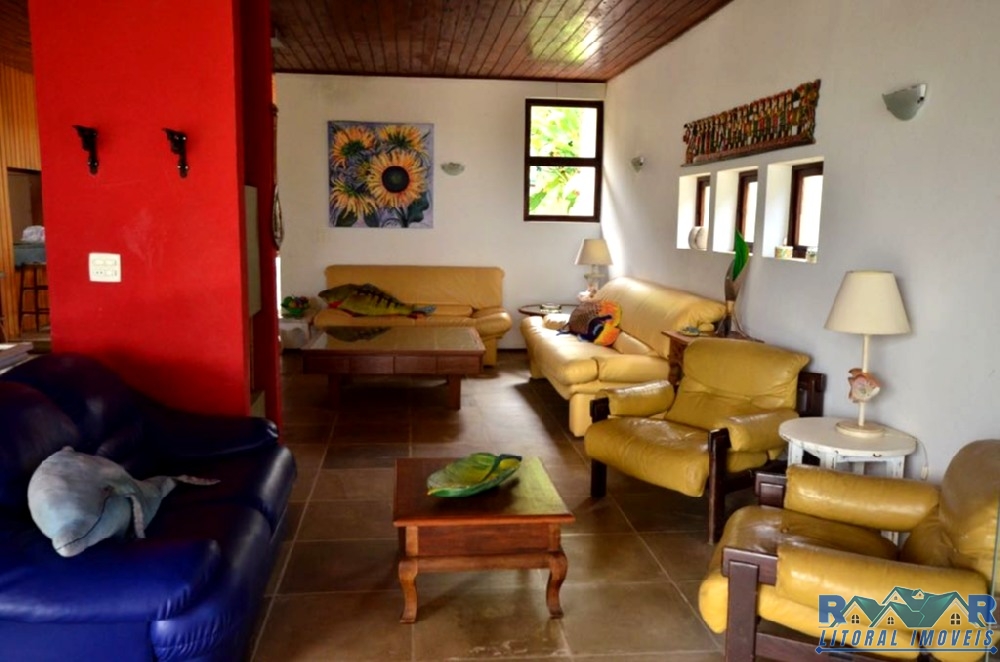 Casa na Praia do Lázaro