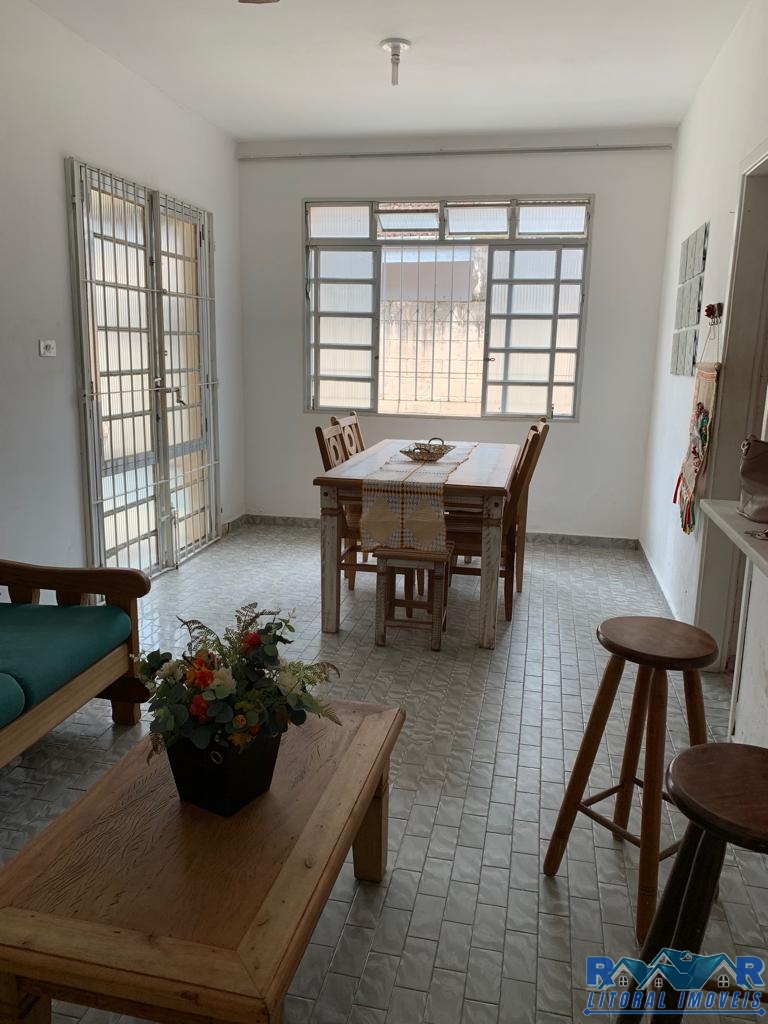 Casa no centro e Ubatuba