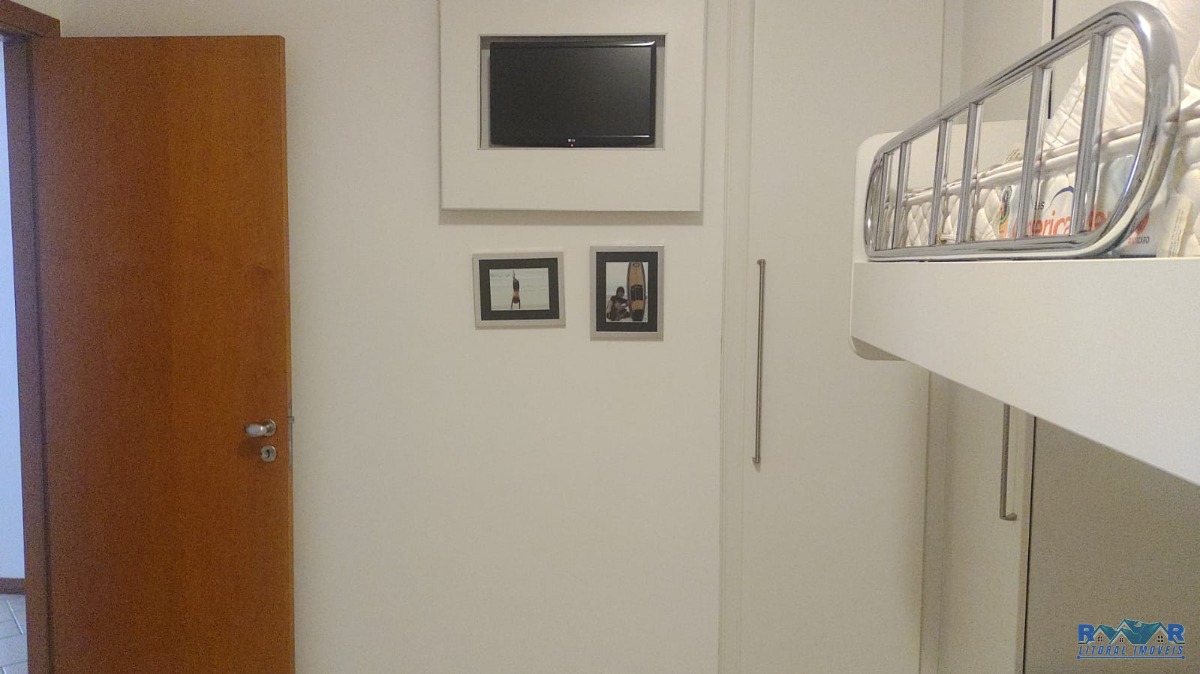 Apartamento na Praia Grande frente para mar