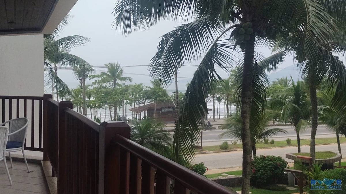 Apartamento na Praia Grande frente para mar